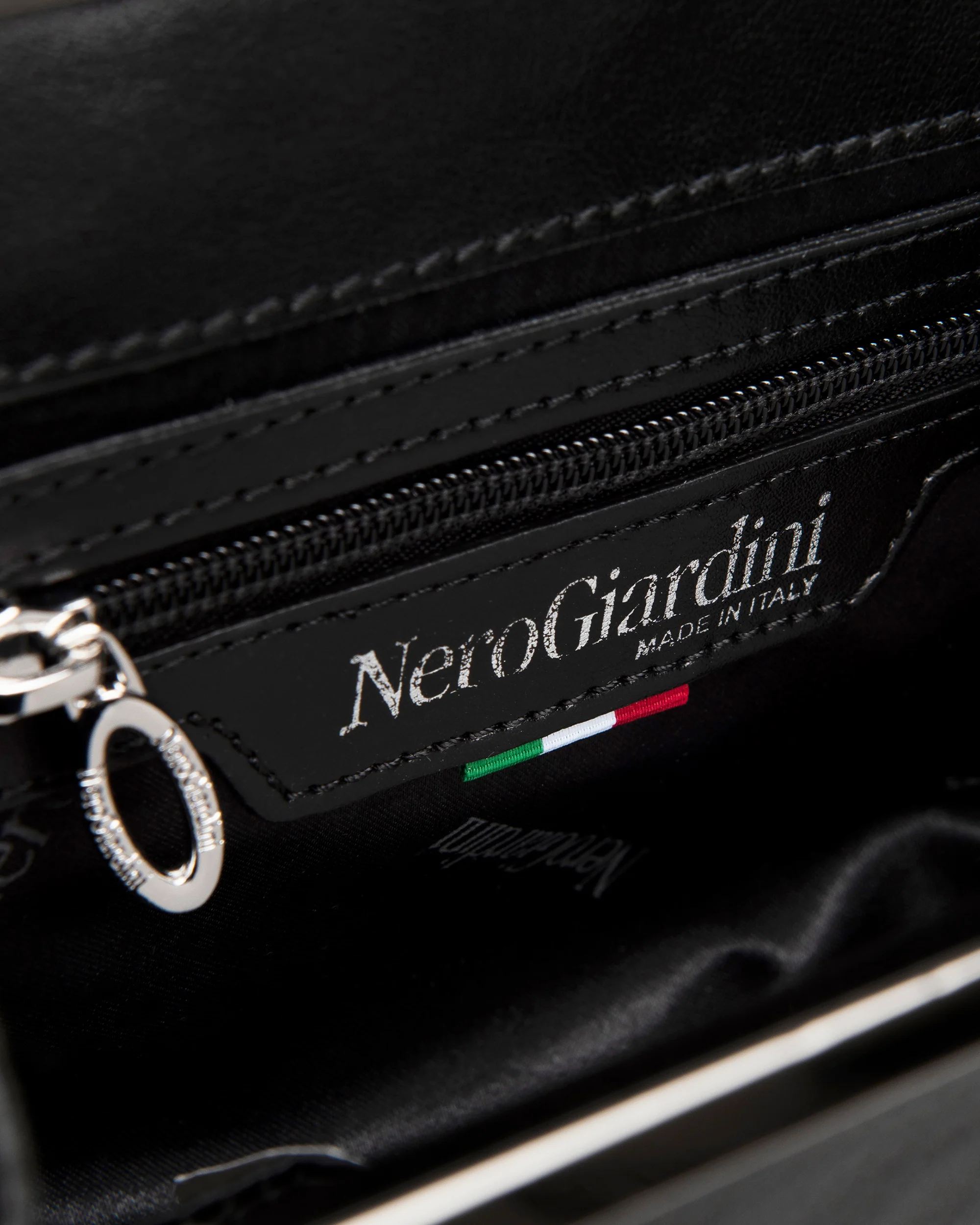Women's Technical Fabric Clutch - Image 4