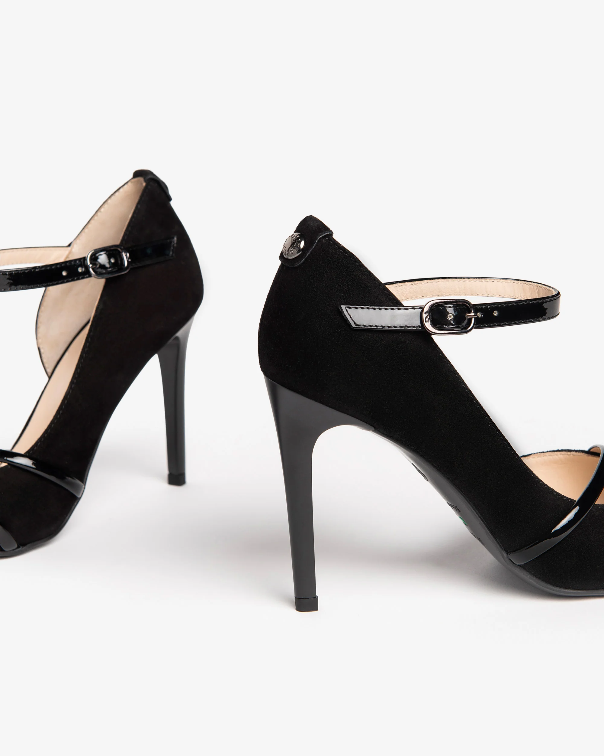 Women’s Suede and Patent Leather Court Shoes - Image 4