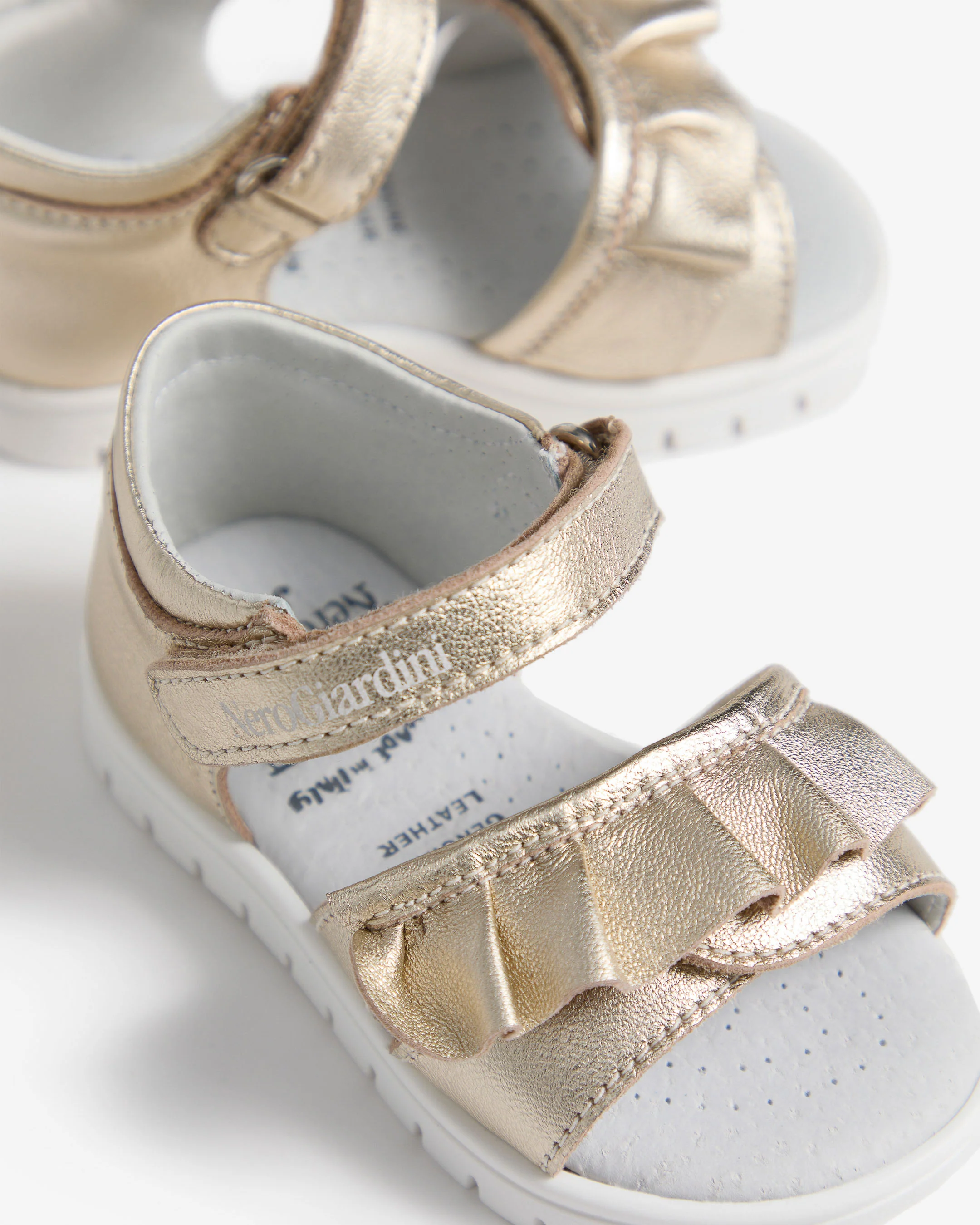 Junior Leather Sandals for Girls - Image 4