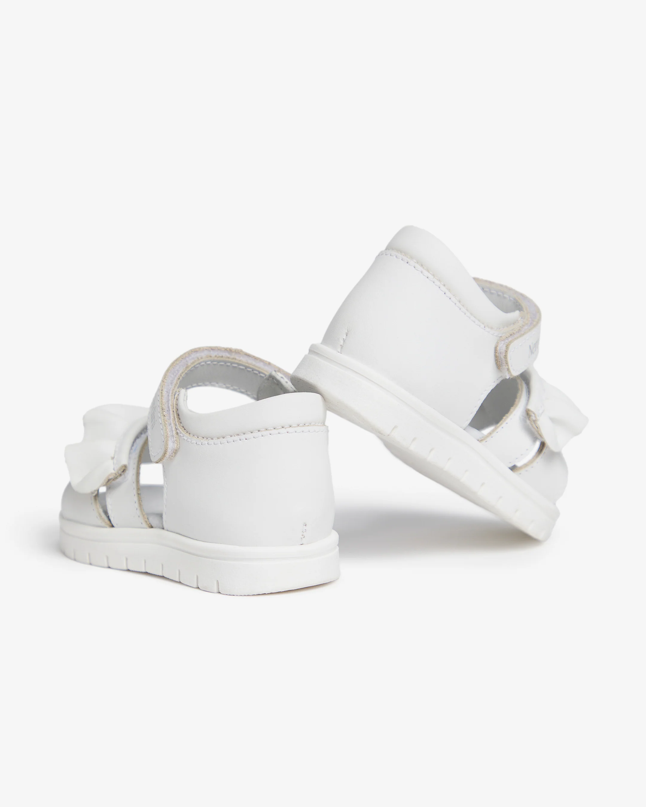 Junior Leather Sandals for Girls - Image 3