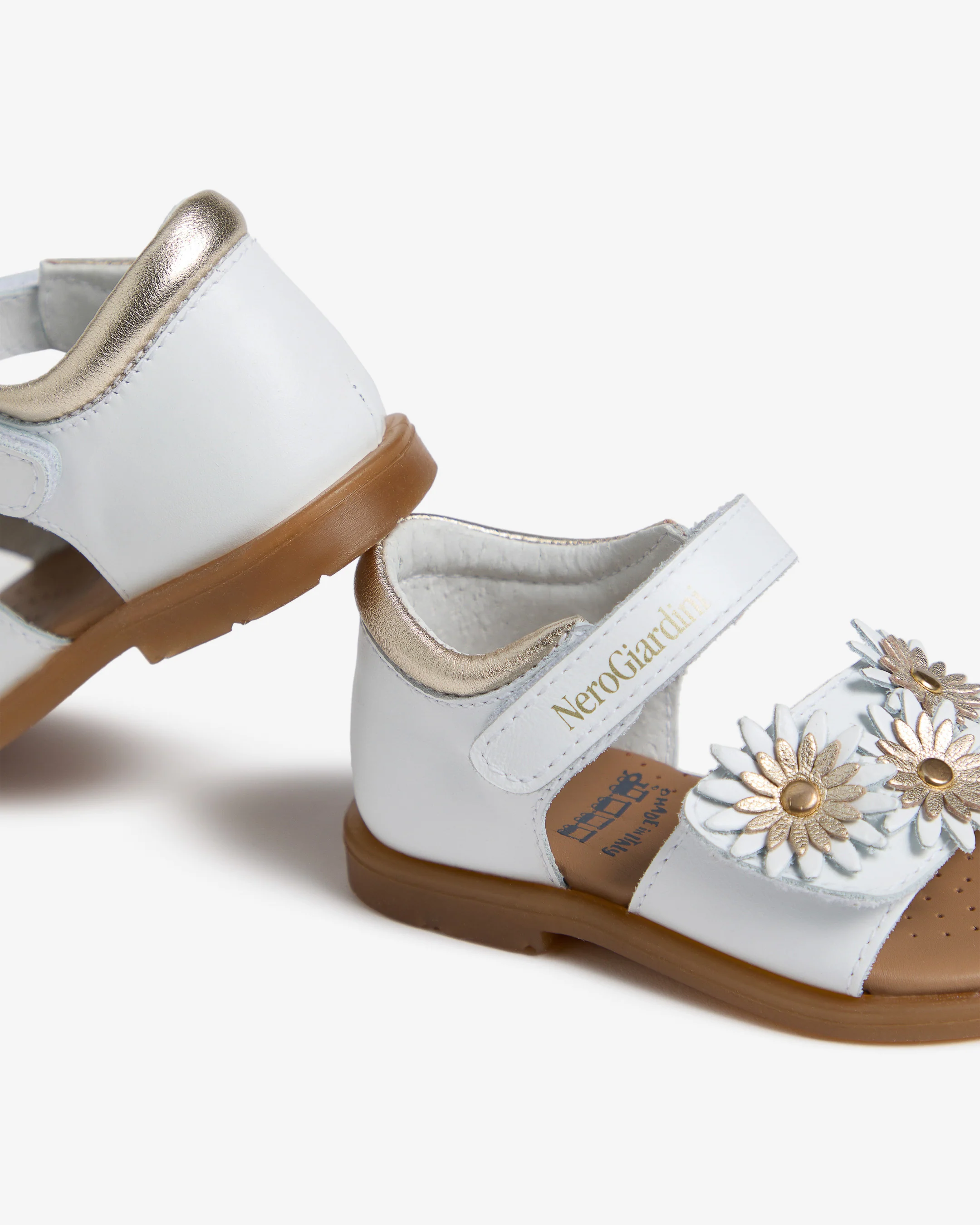 Junior Leather Sandals for Girls - Image 3