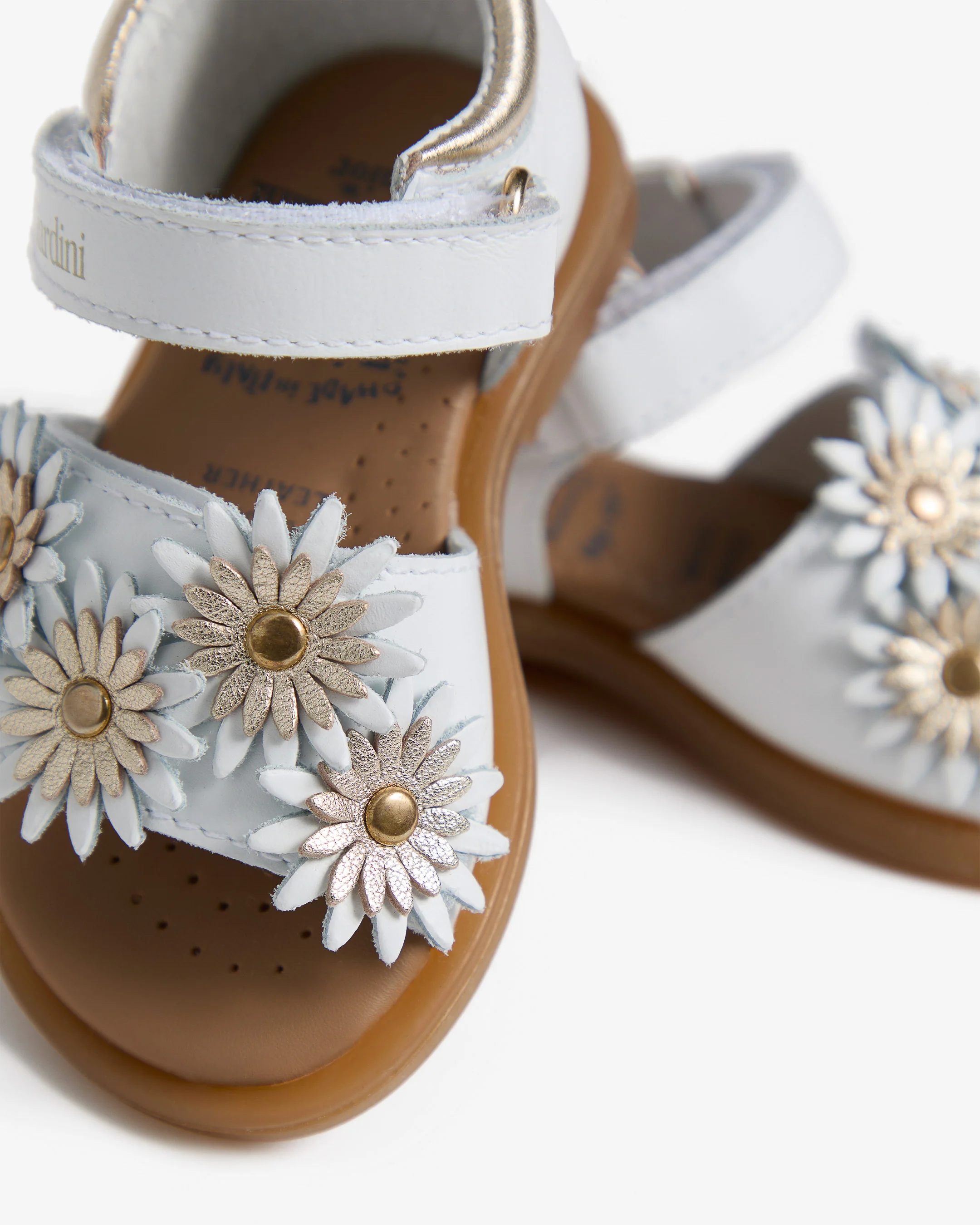 Junior Leather Sandals for Girls - Image 4