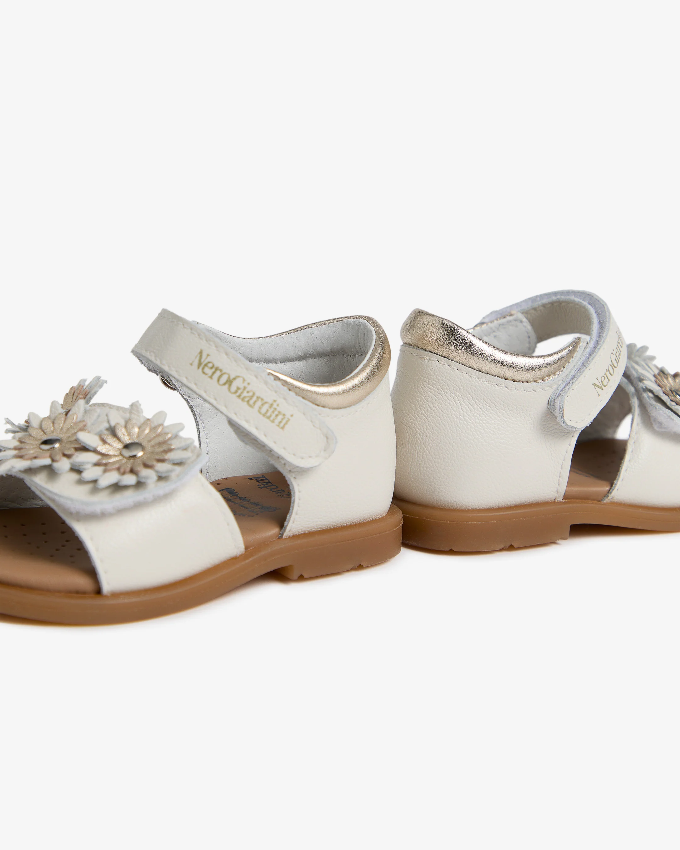 Junior Leather Sandals for Girls - Image 3