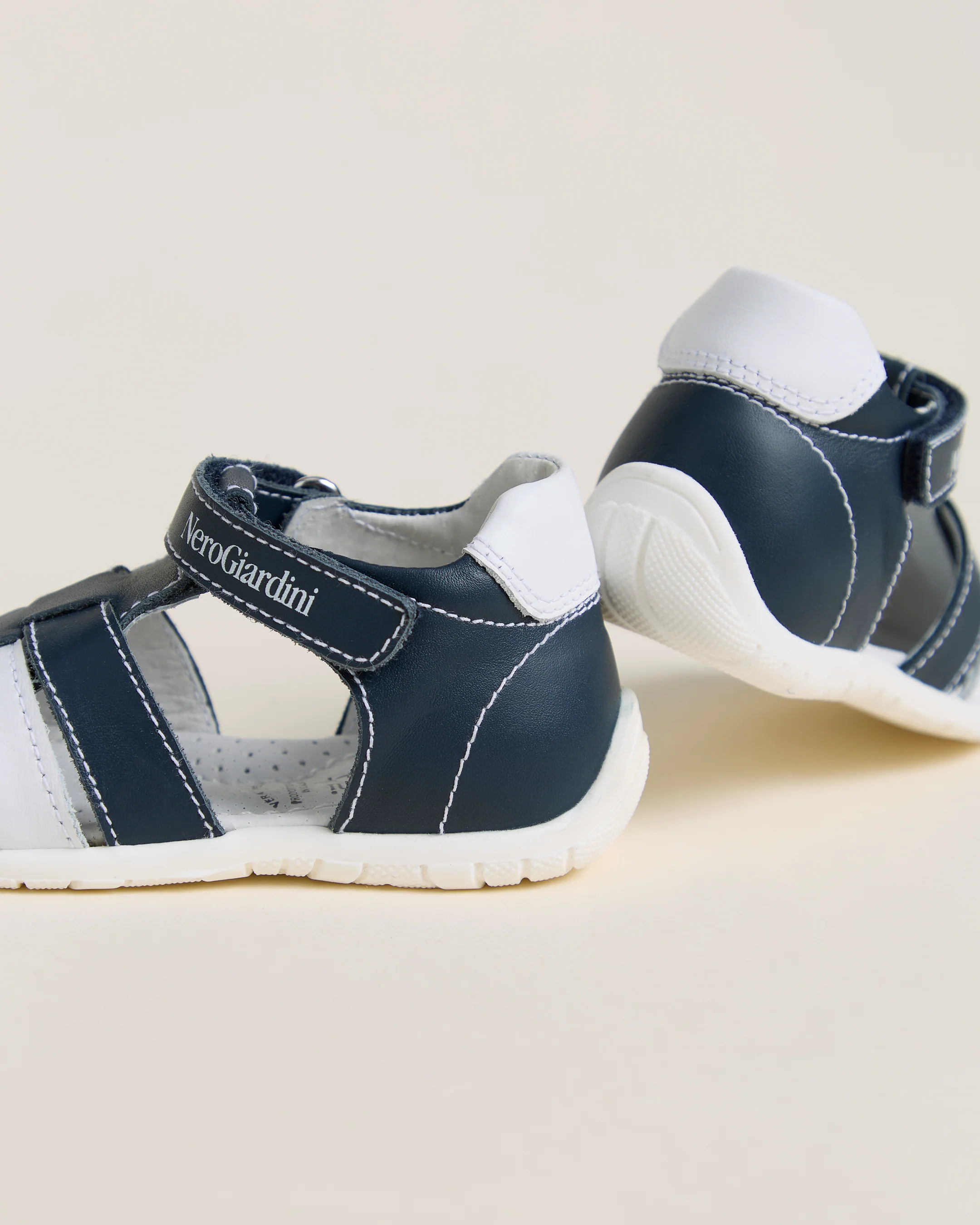 Junior Leather Sandals for Boys - Image 3