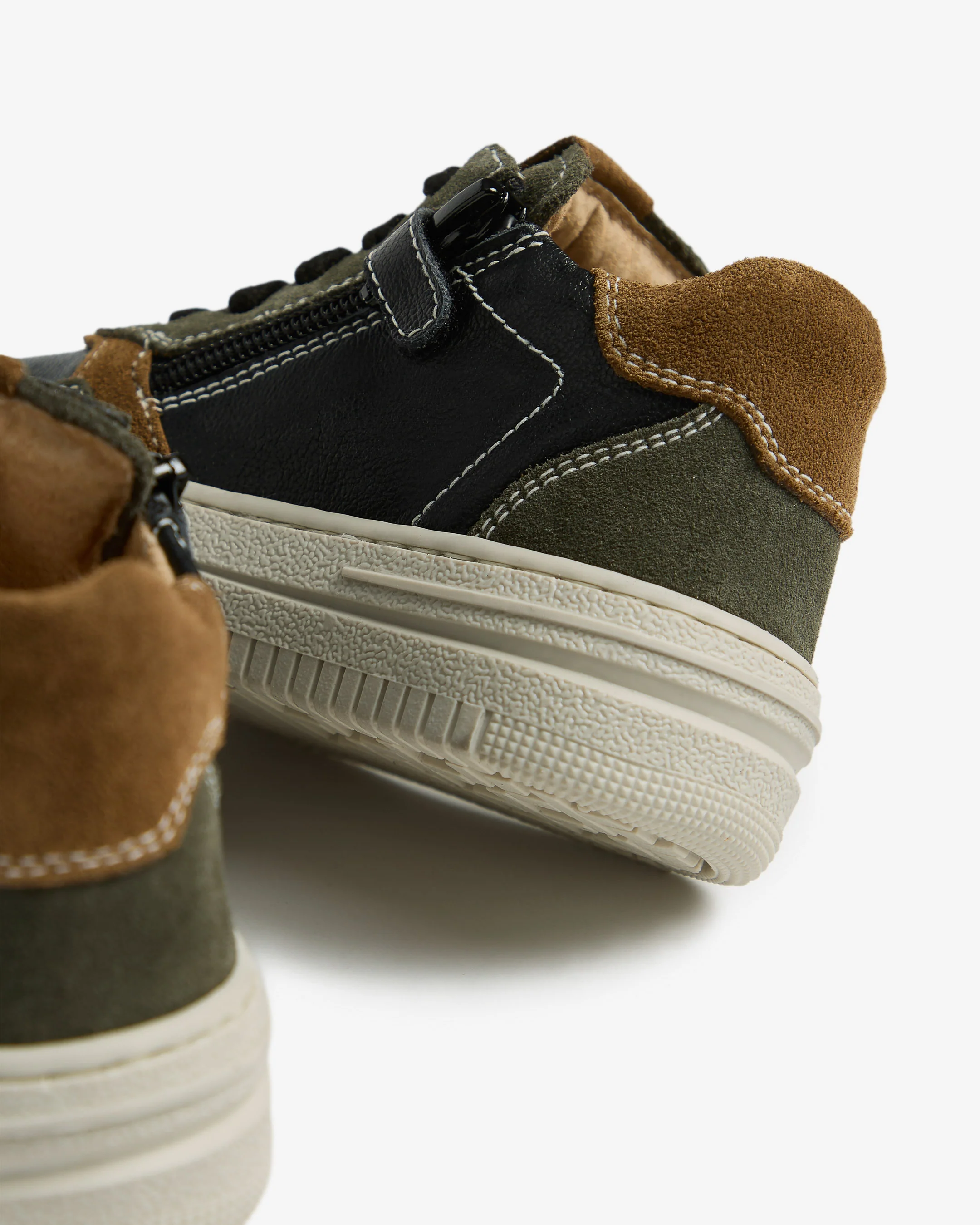 Junior Leather and Suede Sneakers for Boys - Image 3