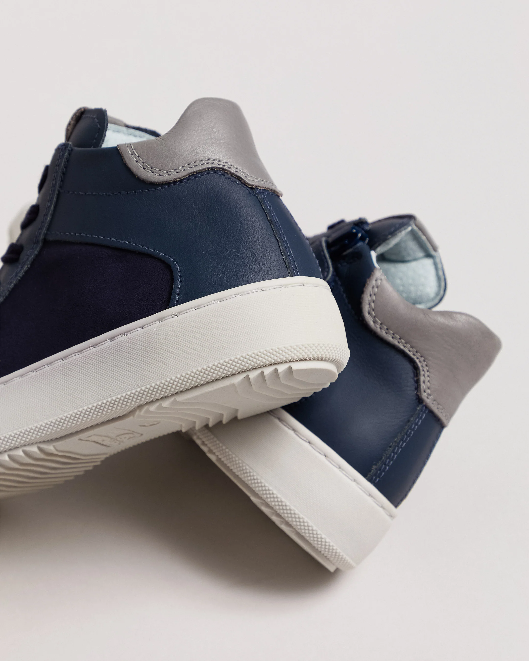 Teen Boys’ Leather and Technical Fabric Sneakers - Image 3