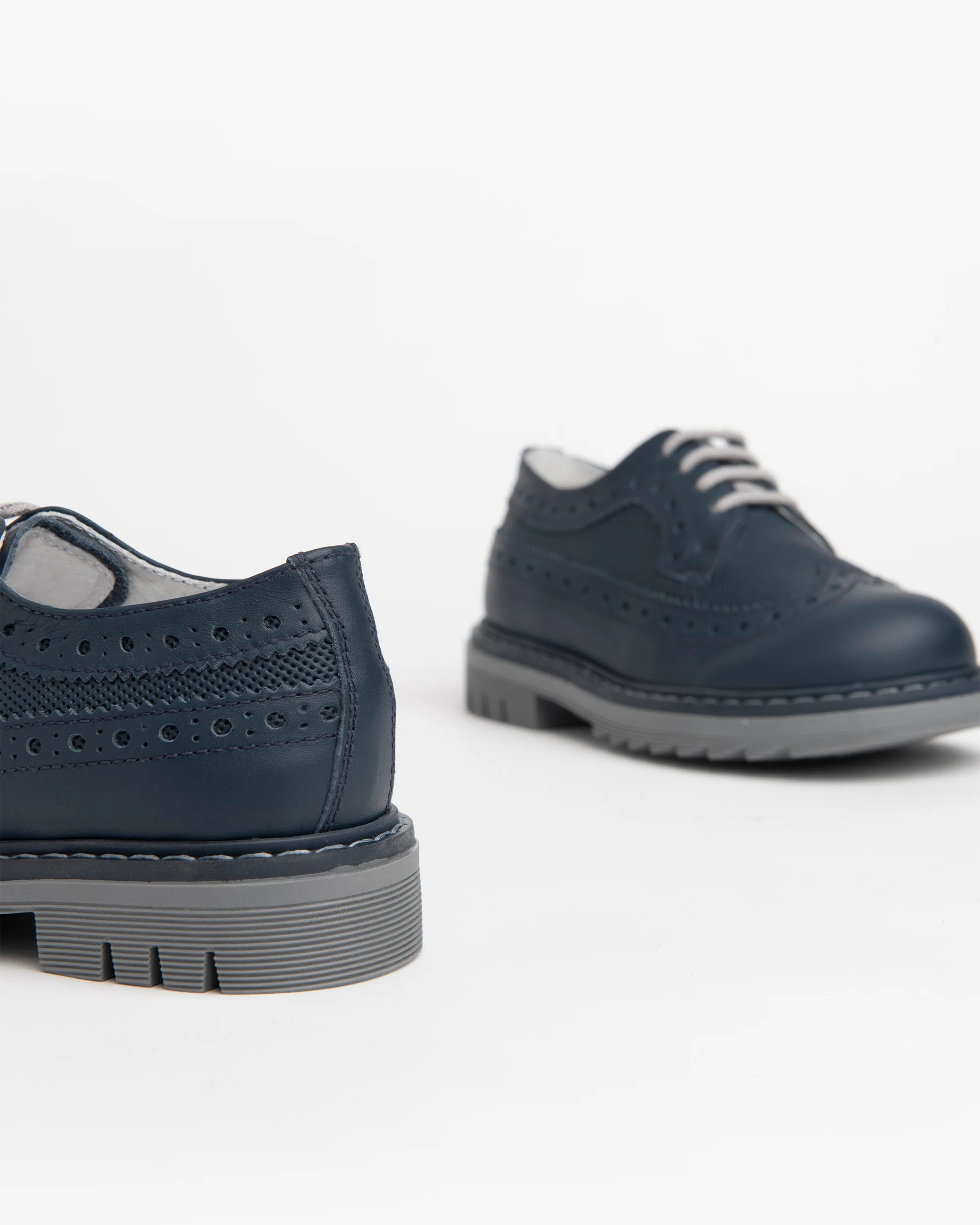Kids' Tie-Up Shoes for Boys - Image 4